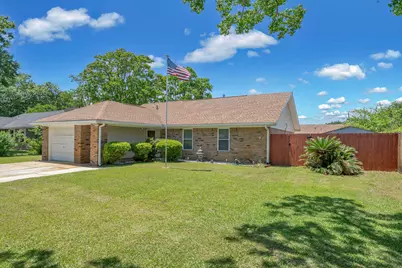 1022 Blvd De La Parisienne, Mary Esther, FL 32569 - Photo 2