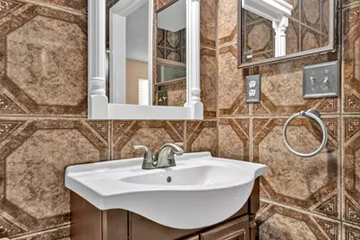 1022 Blvd De La Parisienne, Mary Esther, FL 32569 - Photo 40