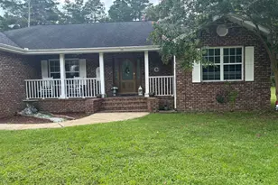 96 E Primrose Ave, Defuniak Springs, FL 32433 - Photo 1