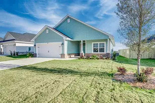 84 Bonne Vue Cir, Freeport, FL 32439 - Photo 1