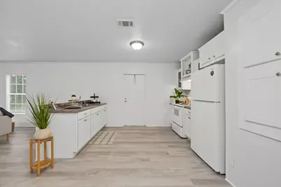 1299 Roosevelt Street, Baker, FL 32531 - Photo 8