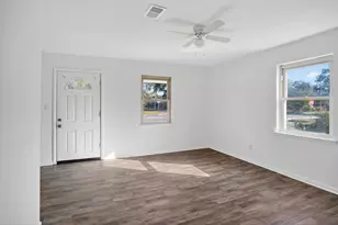 1101 W Jordan St, Pensacola, FL 32501 - Photo 46