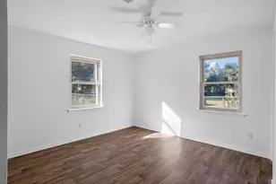 1101 W Jordan St, Pensacola, FL 32501 - Photo 48