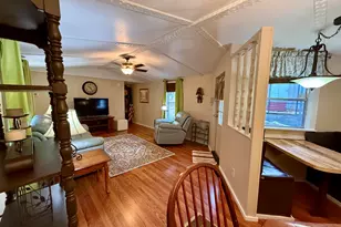 827 Squirrel Rd, Defuniak Springs, FL 32433 - Photo 4