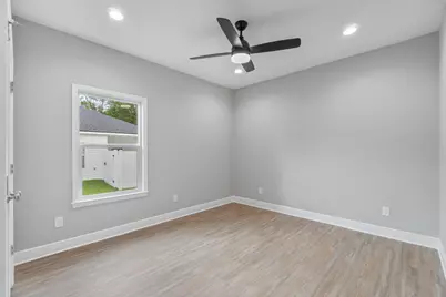 8318 Vickie Street, Pensacola, FL 32514 - Photo 18