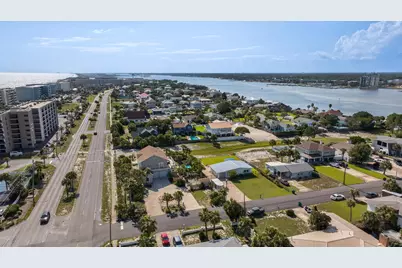 631 Pelican Drive, Fort Walton Beach, FL 32548 - Photo 8