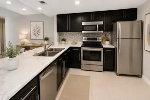 2 Court Dr, Destin, FL 32541 - Photo 4