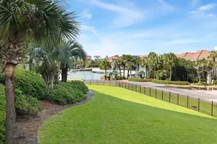 970 US-98, Destin, FL 32541 - Photo 24