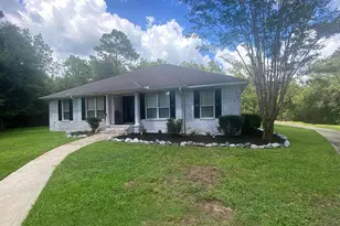 591 Ridge Lake Rd, Crestview, FL 32536 - Photo 1