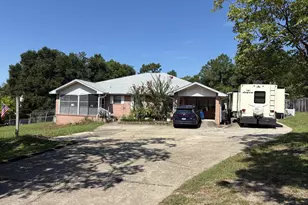 105 Navajo Trce, Crestview, FL 32536 - Photo 1