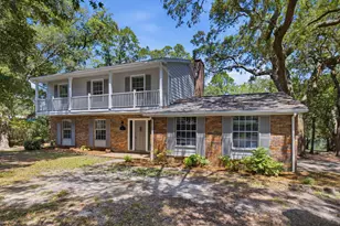 20 NW Sherwood Rd, Fort Walton Beach, FL 32547 - Photo 2