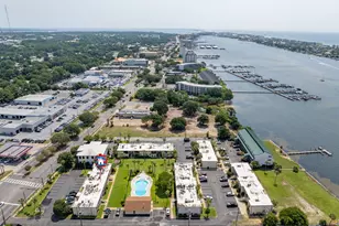 300 SW Miracle Strip Pkwy, Fort Walton Beach, FL 32548 - Photo 36