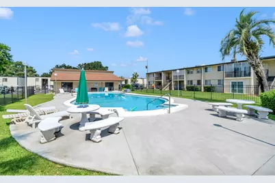 300 SW Miracle Strip Parkway #UNIT 1B, Fort Walton Beach, FL 32548 - Photo 2