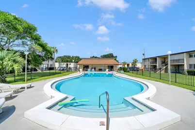 300 SW Miracle Strip Parkway #UNIT 1B, Fort Walton Beach, FL 32548 - Photo 1
