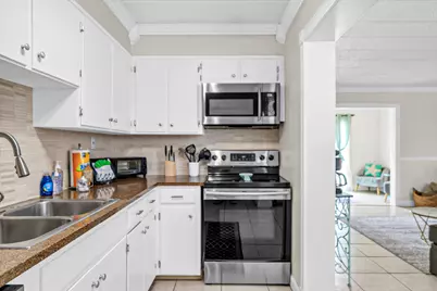 300 SW Miracle Strip Parkway #UNIT 1B, Fort Walton Beach, FL 32548 - Photo 8