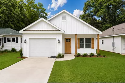 607 Amos Street, Crestview, FL 32539 - Photo 2