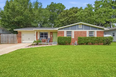 185 Miramar Street, Mary Esther, FL 32569 - Photo 1