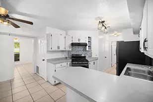 820 Sparkleberry Cove, Niceville, FL 32578 - Photo 20