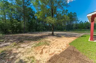 916 E Dogwood Ave, Defuniak Springs, FL 32433 - Photo 26