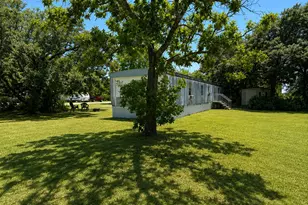 5872 Senate Ct, Gulf Breeze, FL 32563 - Photo 1