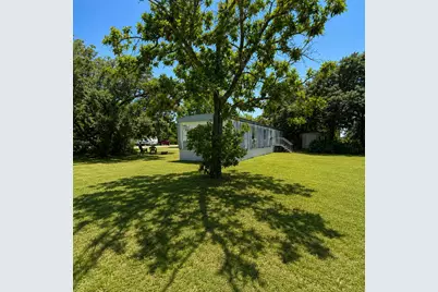 5872 Senate Court, Gulf Breeze, FL 32563 - Photo 2