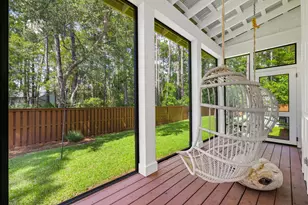 264 Bayou Cir, Freeport, FL 32439 - Photo 8