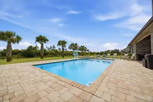 307 Coastal Breeze Dr, Freeport, FL 32439 - Photo 2