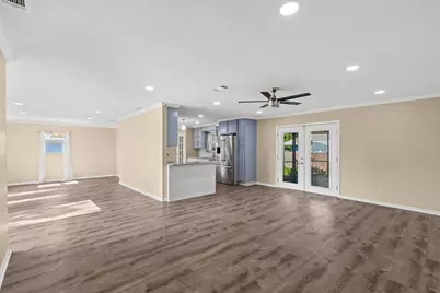 327 Shasta Street, Panama City Beach, FL 32413 - Photo 10