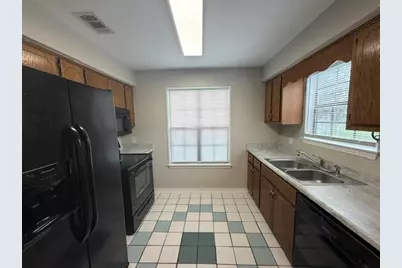 431 Apple Drive, Crestview, FL 32536 - Photo 2