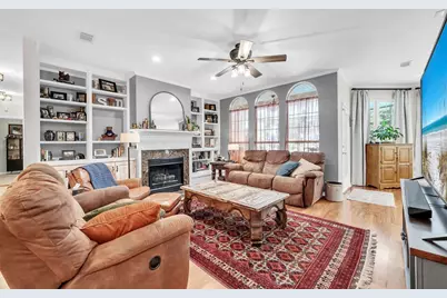 4423 Windlake Drive, Niceville, FL 32578 - Photo 16