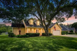 4423 Windlake Dr, Niceville, FL 32578 - Photo 1