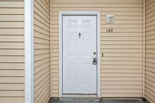 1501 N Partin Dr, Niceville, FL 32578 - Photo 2