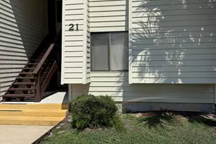 308 Miracle Strip Pkwy, Fort Walton Beach, FL 32548 - Photo 2