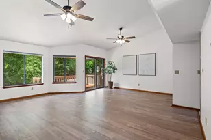 115 Cedar Ridge Way, Niceville, FL 32578 - Photo 4