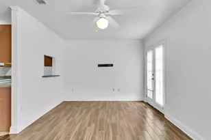 735 Majestic Dr, Crestview, FL 32536 - Photo 8