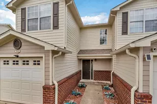 735 Majestic Dr, Crestview, FL 32536 - Photo 2