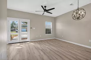 1847 Whispering Oaks Ln, Fort Walton Beach, FL 32547 - Photo 12
