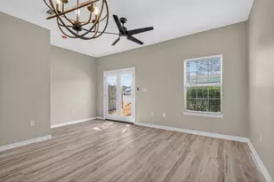 1847 Whispering Oaks Ln, Fort Walton Beach, FL 32547 - Photo 10