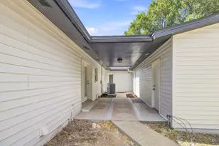 57 12th St, Shalimar, FL 32579 - Photo 36