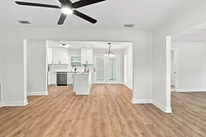 57 12th Street, Shalimar, FL 32579 - Photo 2
