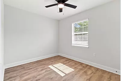 57 12th Street, Shalimar, FL 32579 - Photo 14