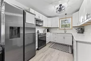 2907 Donley St, Pensacola, FL 32526 - Photo 8