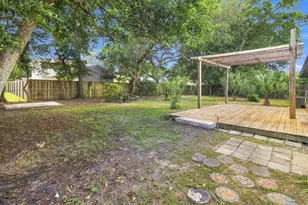 1426 Hickory Ave, Niceville, FL 32578 - Photo 26