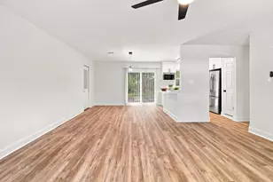 1426 Hickory Ave, Niceville, FL 32578 - Photo 12