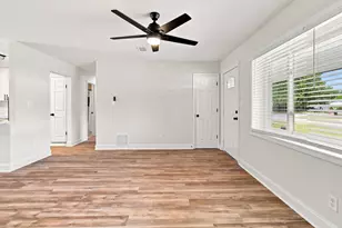1426 Hickory Ave, Niceville, FL 32578 - Photo 14