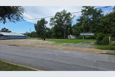 698 S Main Street, Crestview, FL 32536 - Photo 2