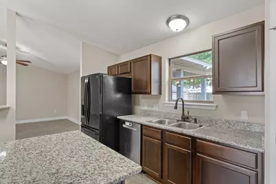 2942 Ensenada Court, Navarre, FL 32566 - Photo 16