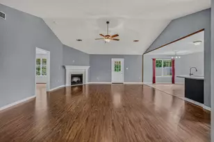 101 Conquest Ave, Crestview, FL 32536 - Photo 6