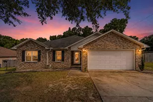 101 Conquest Ave, Crestview, FL 32536 - Photo 1