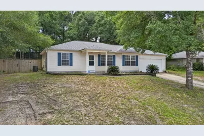 326 Lakeview Drive, Crestview, FL 32536 - Photo 2